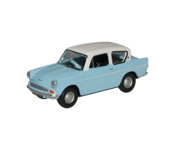 Ford Anglia Light Blue/Ermine White