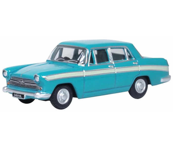 Austin Cambridge Fern Green/Snowberry White
