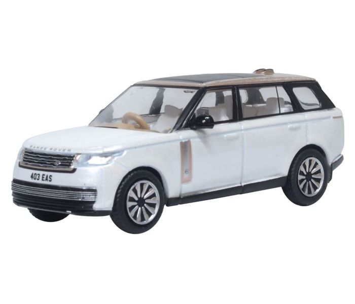 Range Rover L460 LWB SV Ice White/Corinthian Bronze