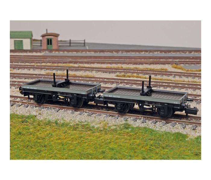 4 Wheel Bolster Wagon Twin Set LNER