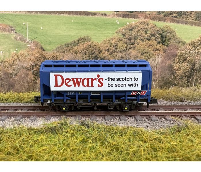 Grain Wagon Dewar's the scotch to be seen with No.5811