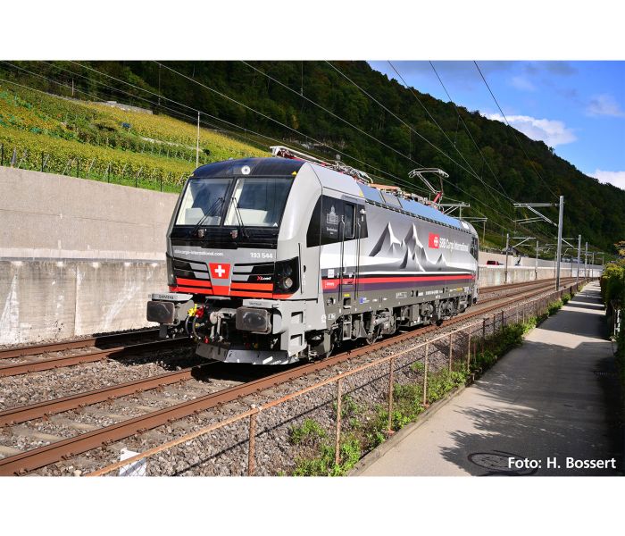 Expert SBB CINT Vectron Electric Locomotive VI (~AC-Sound)
