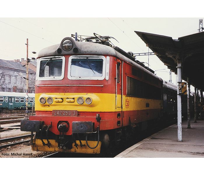 CSD Cargo Rh242 Electric Locomotive V