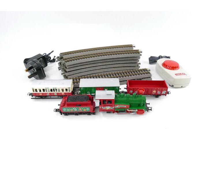 Hobby Christmas Steam Analogue Train Set-Piko-57081 | Gaugemaster
