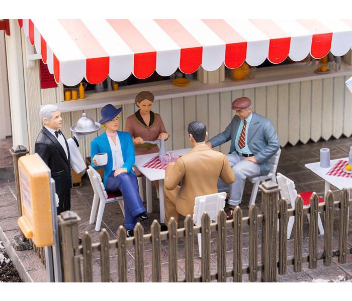 Seated Diners (4) & Waiter Figure Set