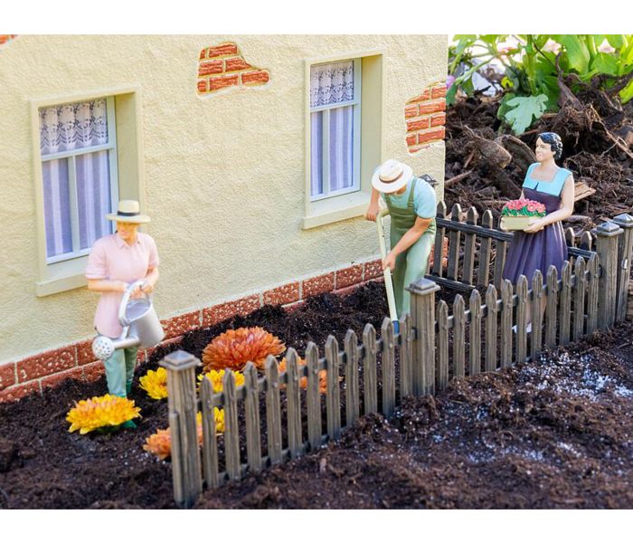 Gardening (3) Figure Set