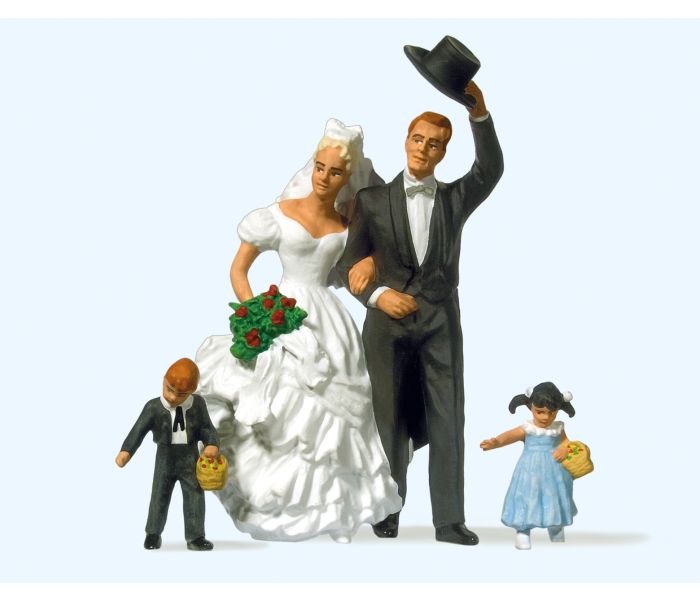 Wedding Scene (4) Figure Set
