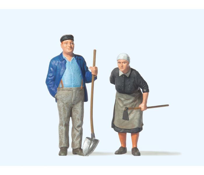 Farmer and Farmer's Wife Figure Set