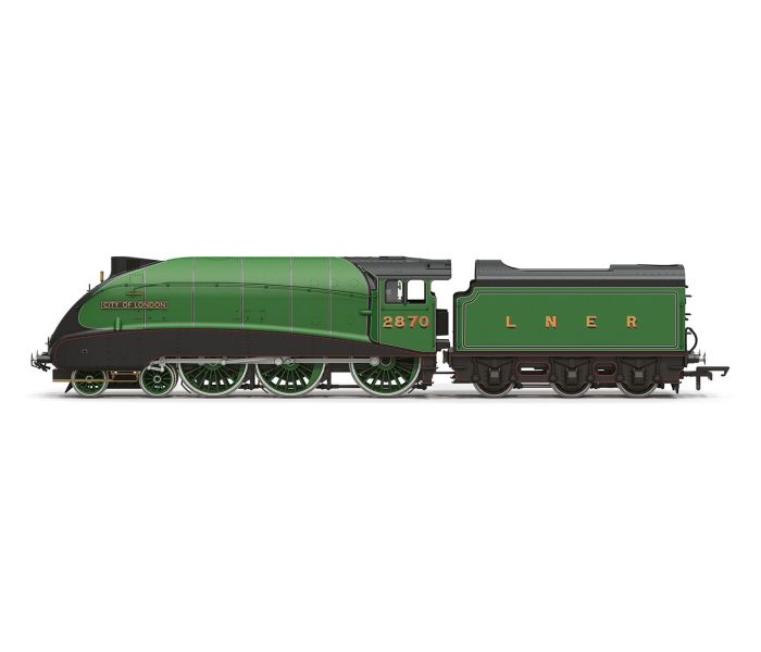 B17 Class (Streamlined) 2870 'City of London' LNER Green