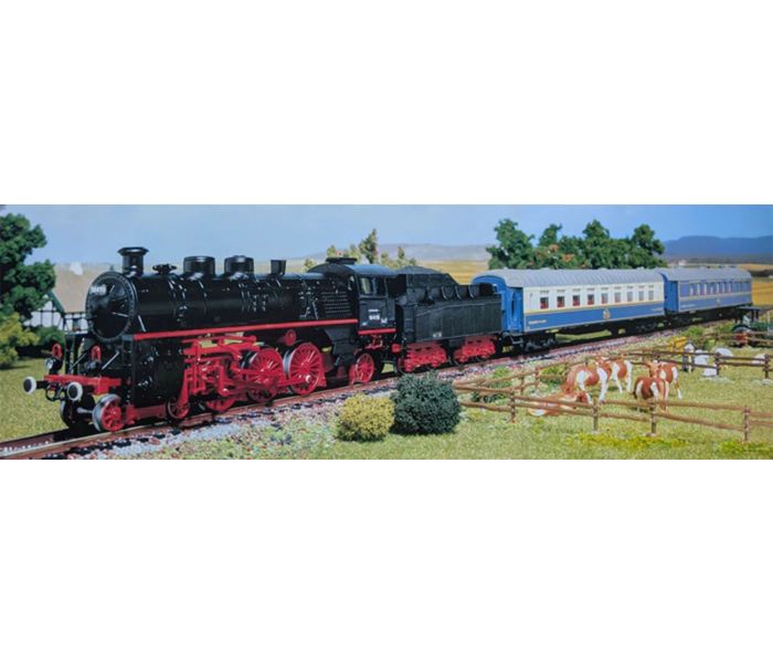 Orient Express Revell Classics Kit (1:87 Scale)