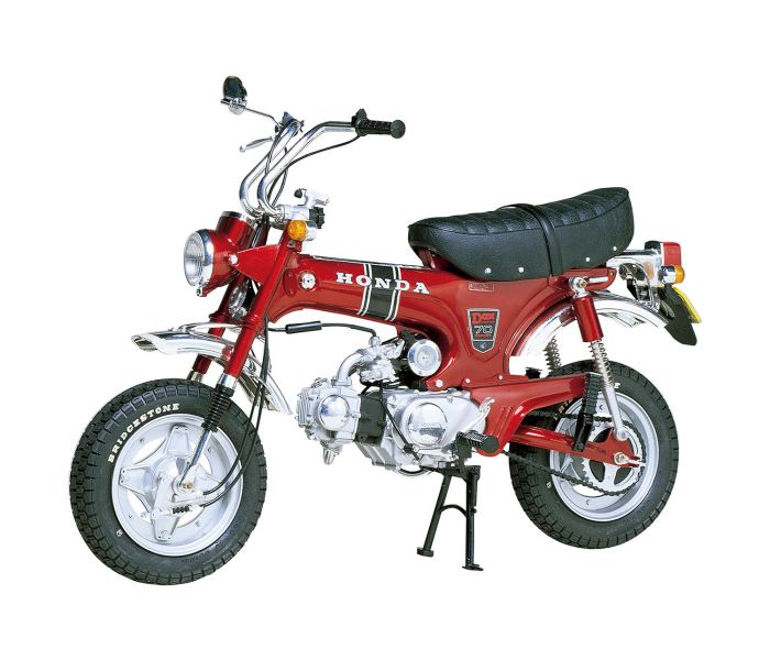 Honda DAX Export 70 (1:6 Scale)