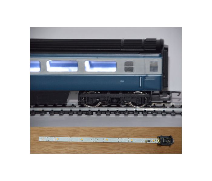 Automatic Coach Lighting Cool White/Standard