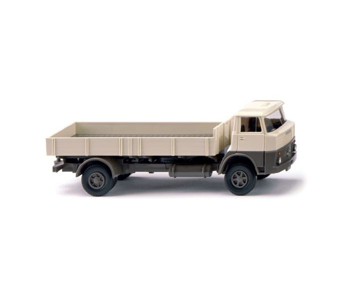 Henschel HS 14/16 Flatbed Truck Pearl White/Quartz 1961-65