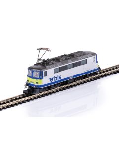m16884.jpg