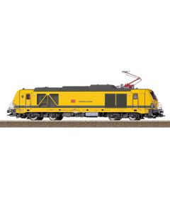 m25318.jpg