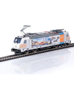 m25803.jpg