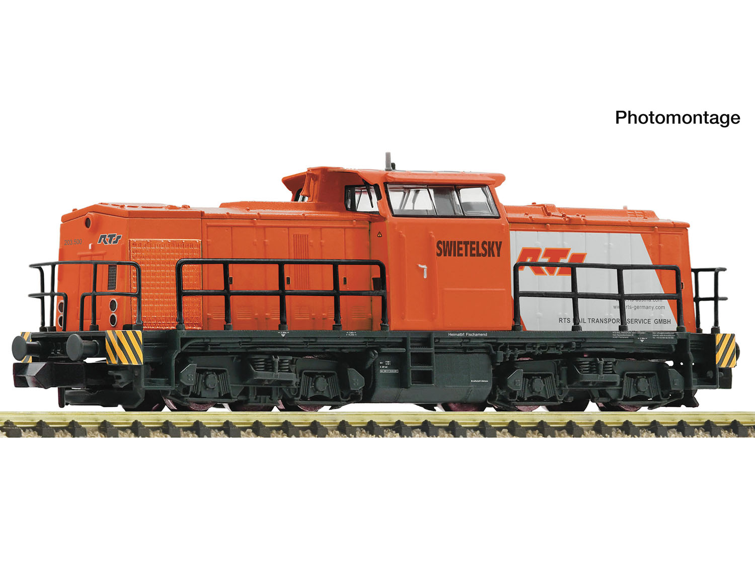 fm7360035.jpg